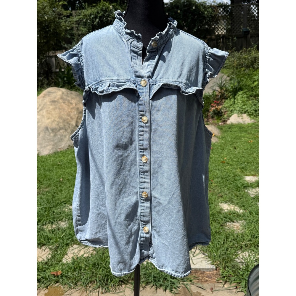 Savanna Jane Womens 2X Light Wash Denim Ruffle Button Down Sleeveless Top